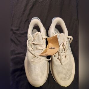 Brand New NW Women's Asics Sneakers